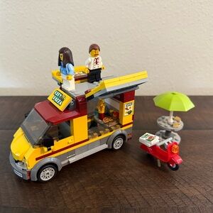 Lego City (RETIRED) 60150 Pizza Van Ages 5-12, 249 pieces